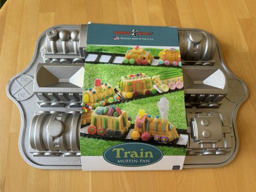 Nordic ware bundt train - nordic,