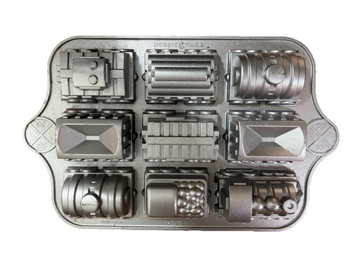 Nordic ware train - cake, pan
