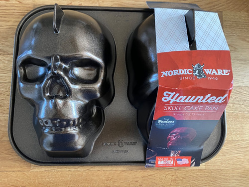 Nordic ware haunted - haunted, cake