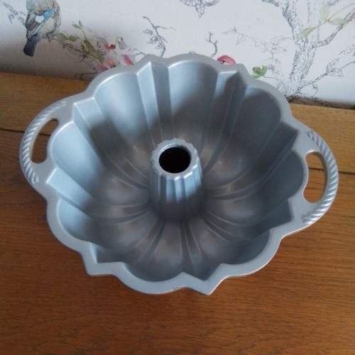Nordic ware usa - , gold