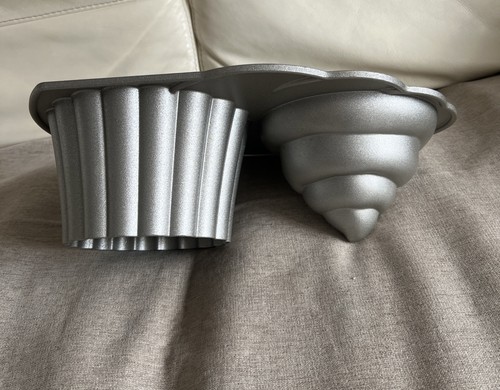 Nordic ware giant cupcake - nordic,