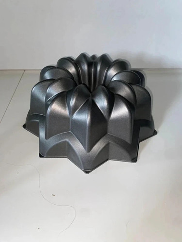 New vintage star bundt - vintage,