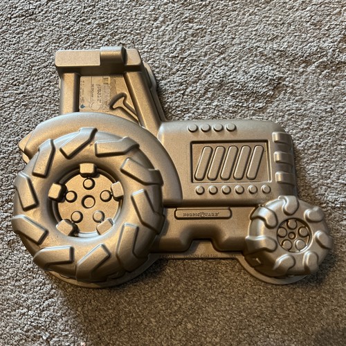 Tractor cake tin pan - cake,