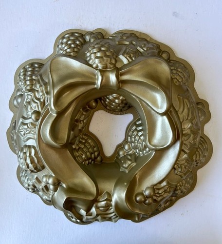 Nordic ware holiday - holiday, wreath